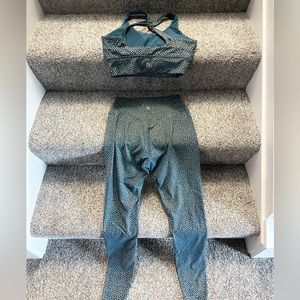 Buffbunny teal & gold bossy print set